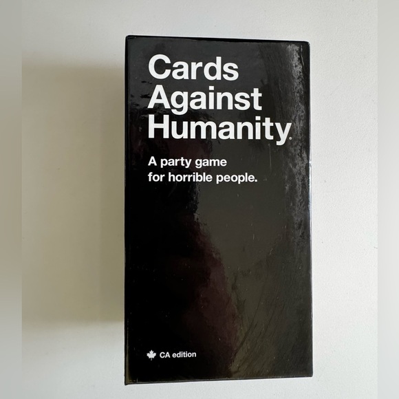 Cards Against Humanity game - Picture 2 of 4